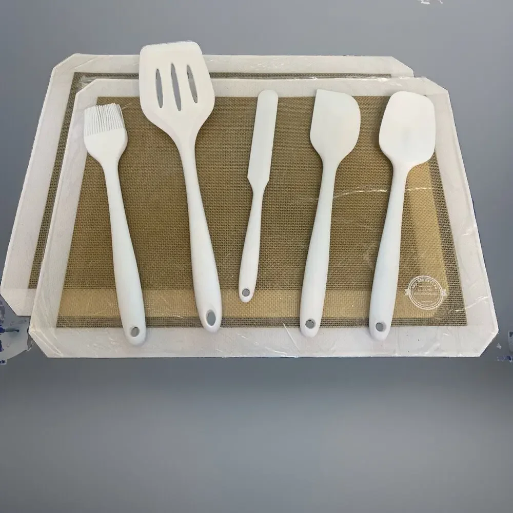 emp Essential White Silicone Kitchen Utensil Set Nonstick Bake Mats 7pcs ret.38